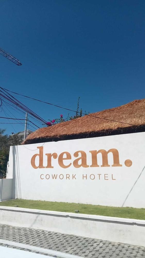 Dream Hotel - Reception