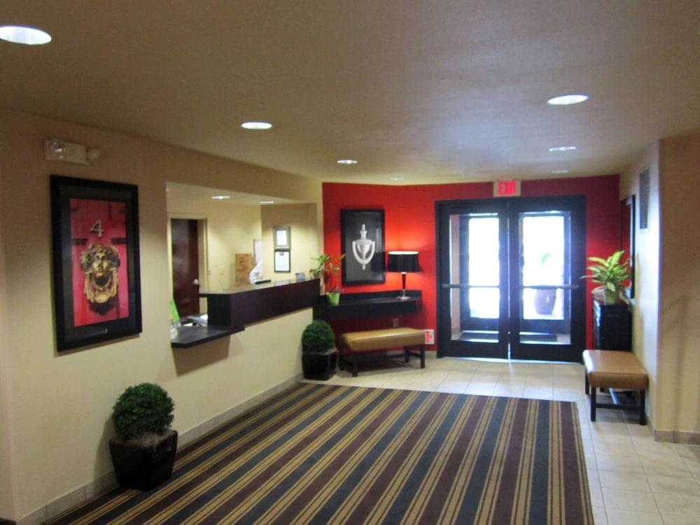 Extended Stay America Suites Orange County Anaheim Hills - Lobby