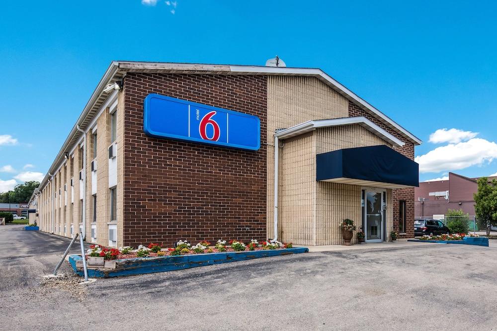 Motel 6 Madison, WI - East - Featured Image