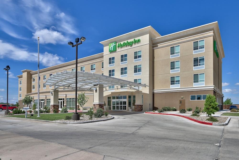 Holiday Inn Roswell, an IHG Hotel - Featured Image
