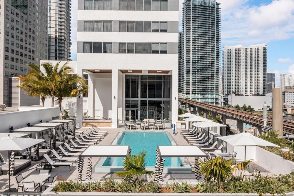 AC Hotel by Marriott Miami Brickell - Rooftop Pool