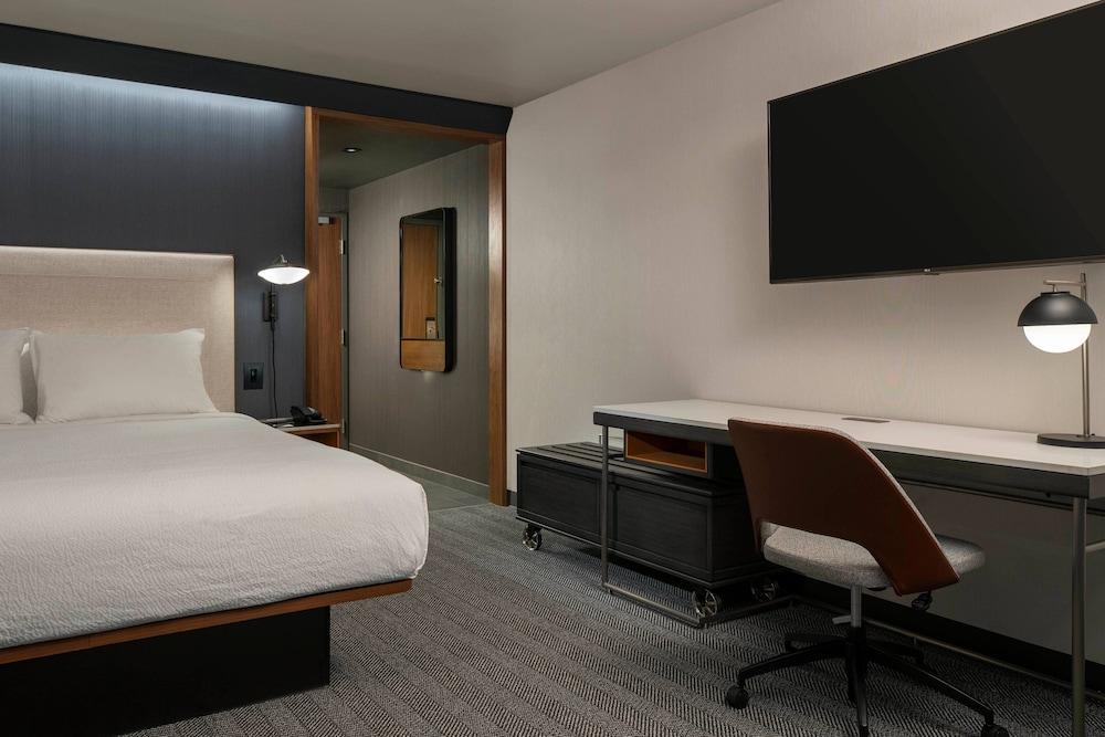 Courtyard By Marriott New Castle - Room