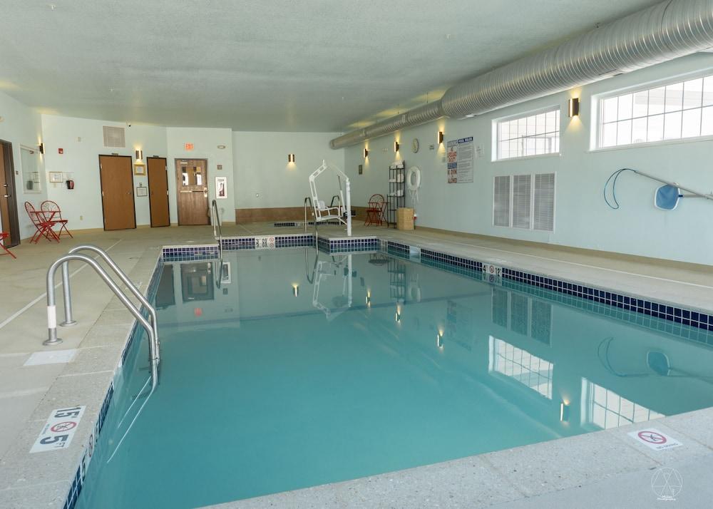 Newcastle Lodge and Convention Center - Indoor Pool