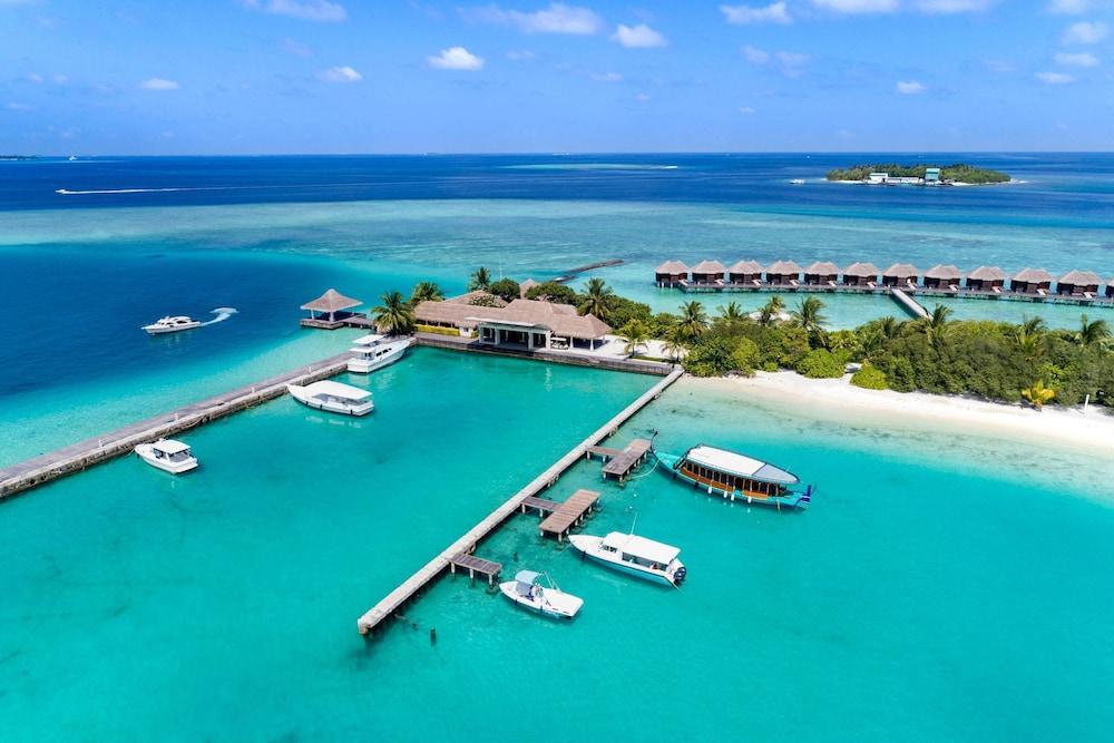 Sheraton Maldives Full Moon Resort & Spa - Exterior