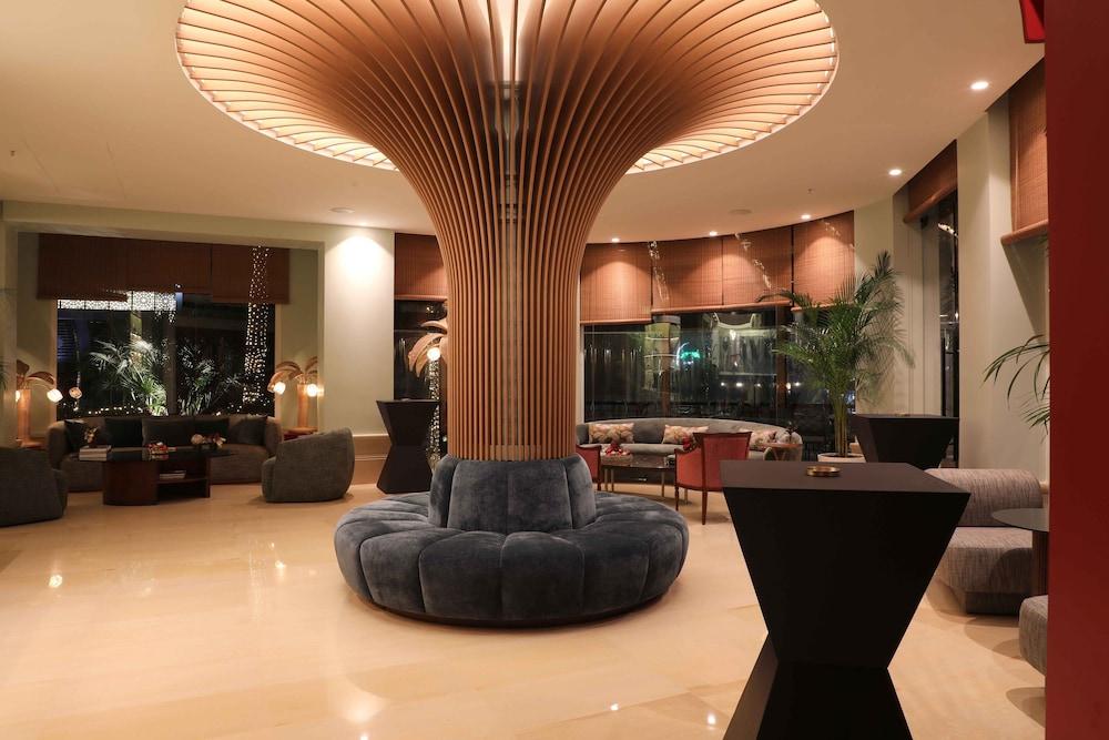 Warwick Palm Beach Hotel - Lobby