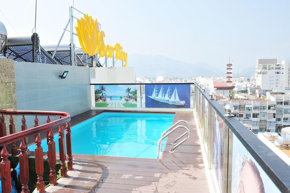 Sen Vang Luxury Hotel - Featured Image