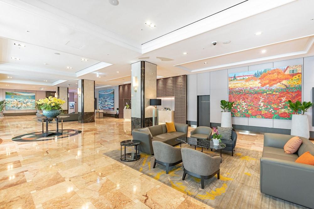 Jeju Sun Hotel & Casino - Lobby Sitting Area