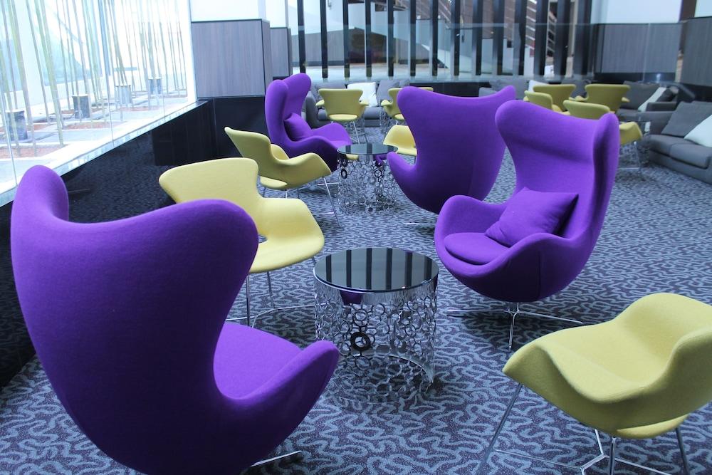 Grand Alora Hotel - Lobby Lounge