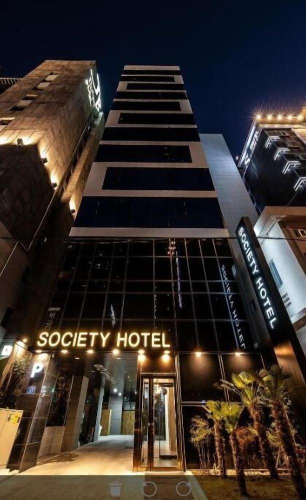 Hotel Society - Featured Image