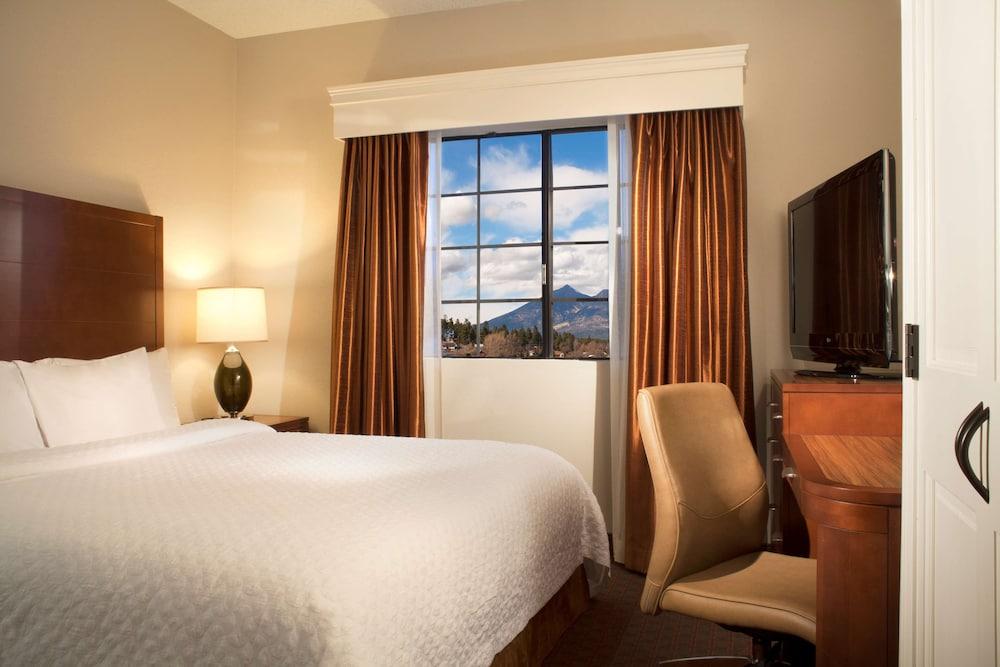 Embassy Suites by Hilton Flagstaff - Room
