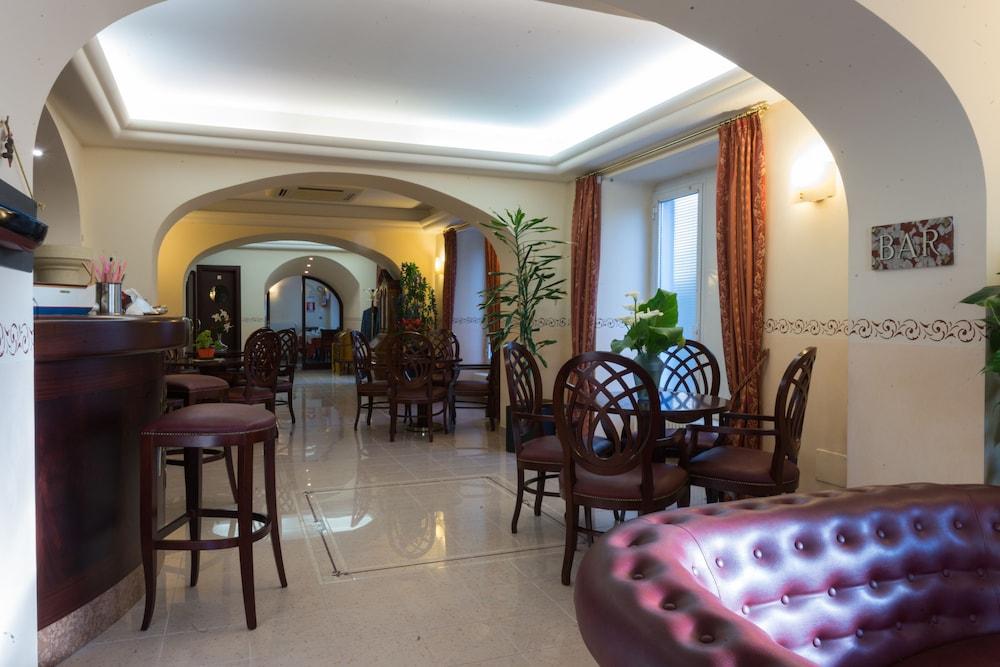 Hotel Stella Rapallo - Lobby Sitting Area