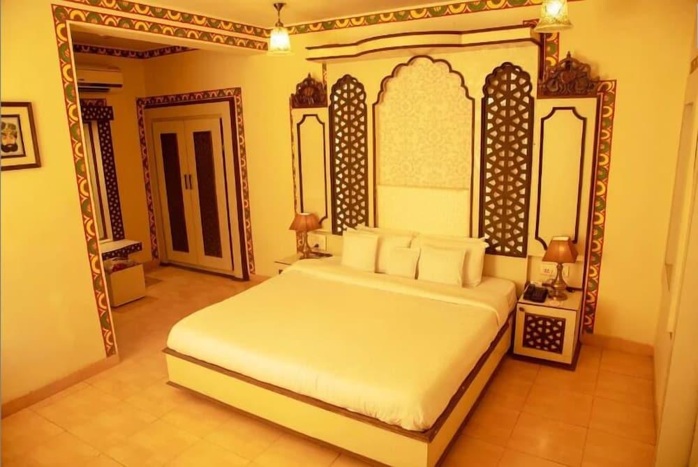 Chokhi Dhani Indore - Room