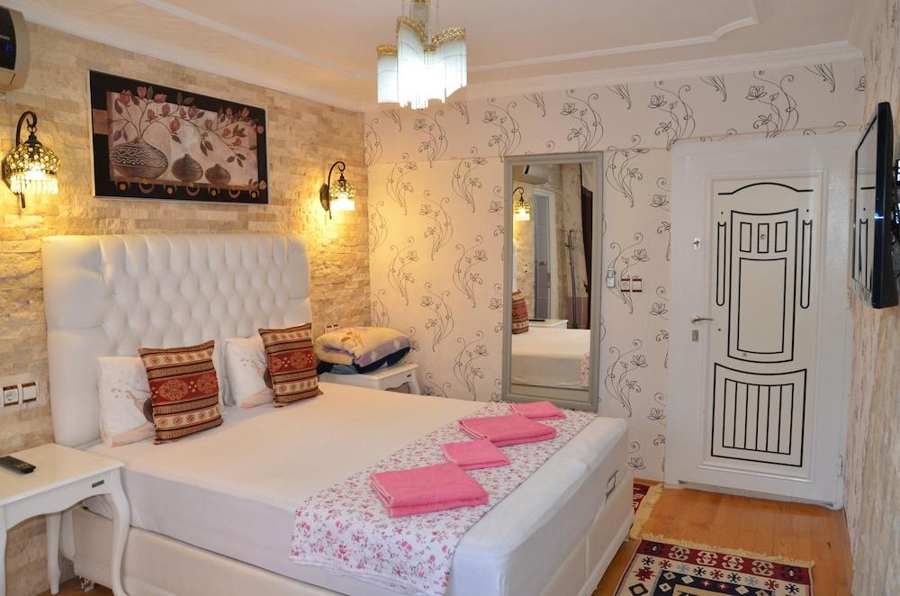 Sinter Terasse House Hotel - Room