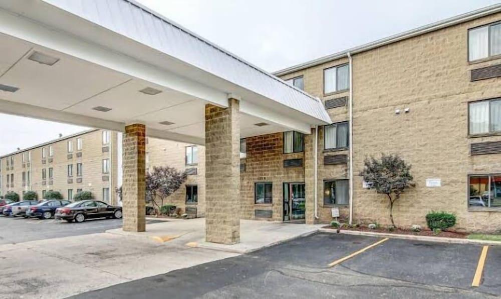 AmericInn by Wyndham Madison WI - Featured Image