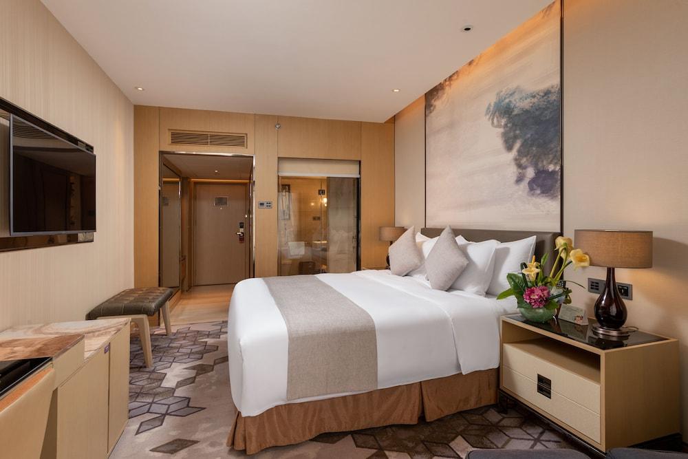 Zhuhai LongZhuDa International Hotel - Room
