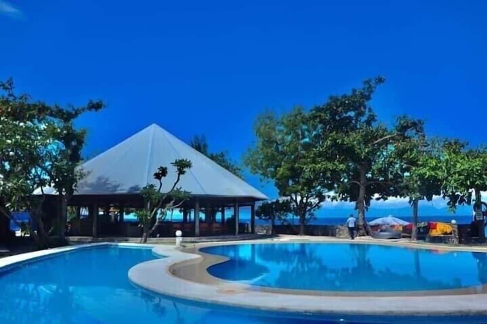 Club Serena Resort - Featured Image