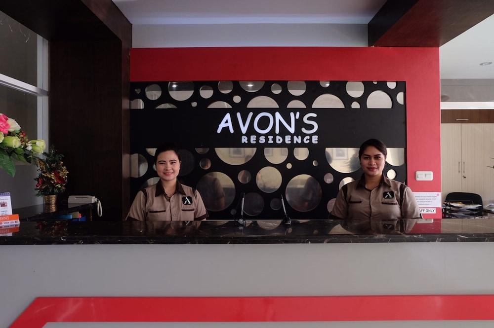 Avon's Residence - Reception
