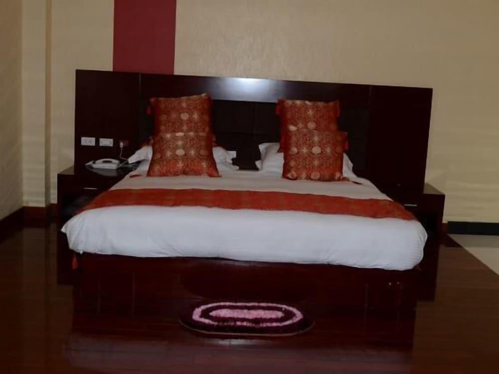 Bata Hotel - Room
