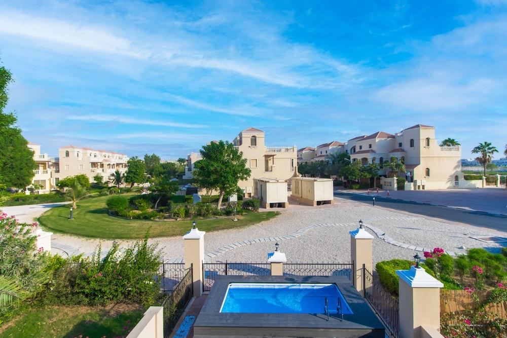 Fairways II Luxury Private Pool Villa at Ras Al Khaimah - Featured Image