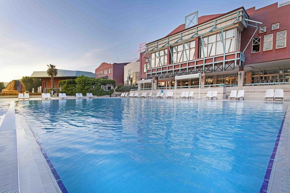 Polat Thermal Hotel - Featured Image