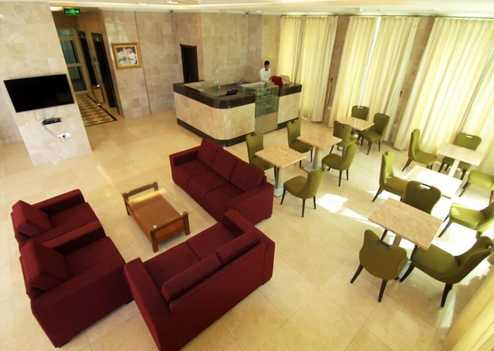 Samaher Hotel - Lobby Sitting Area