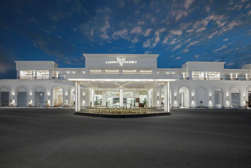 The V Luxury Resort Sahl Hasheesh - Exterior