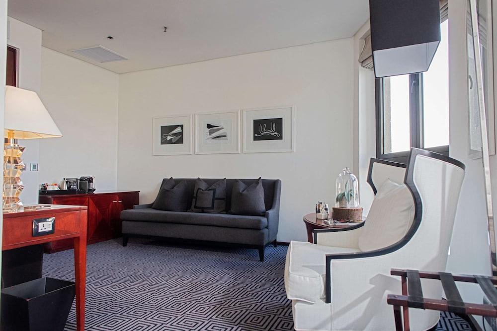 Davinci Hotel And Suites On Nelson Mandela Square - Lobby