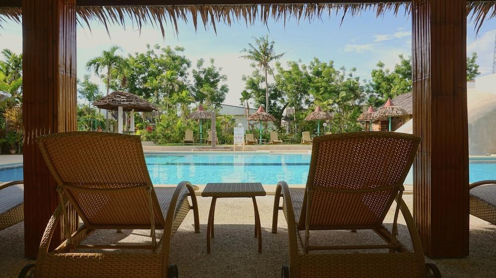 Marcosas Cottage Resort - Pool