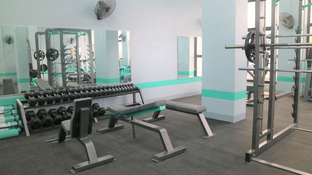 Bed and Bath Serviced Suites - Gym