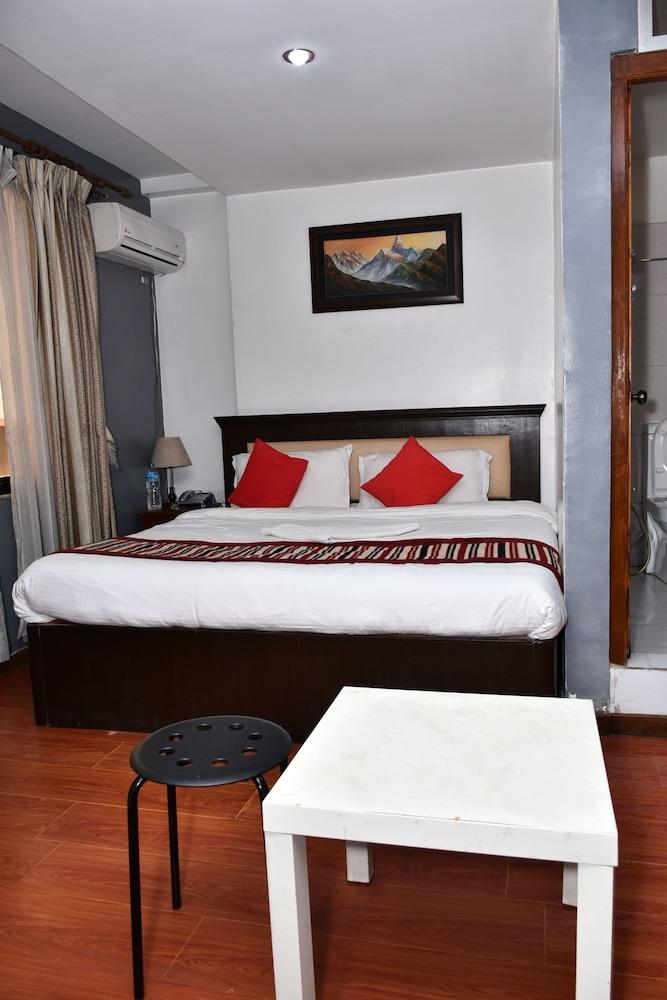 Manaslu Home - Room