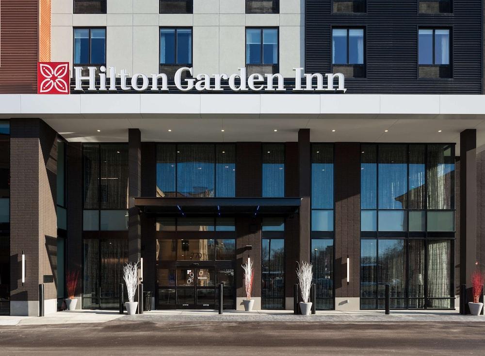 Hilton Garden Inn Madison Downtown - Exterior