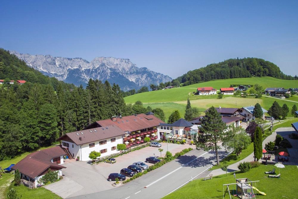 Hotel Neuhäusl Berchtesgaden - Featured Image