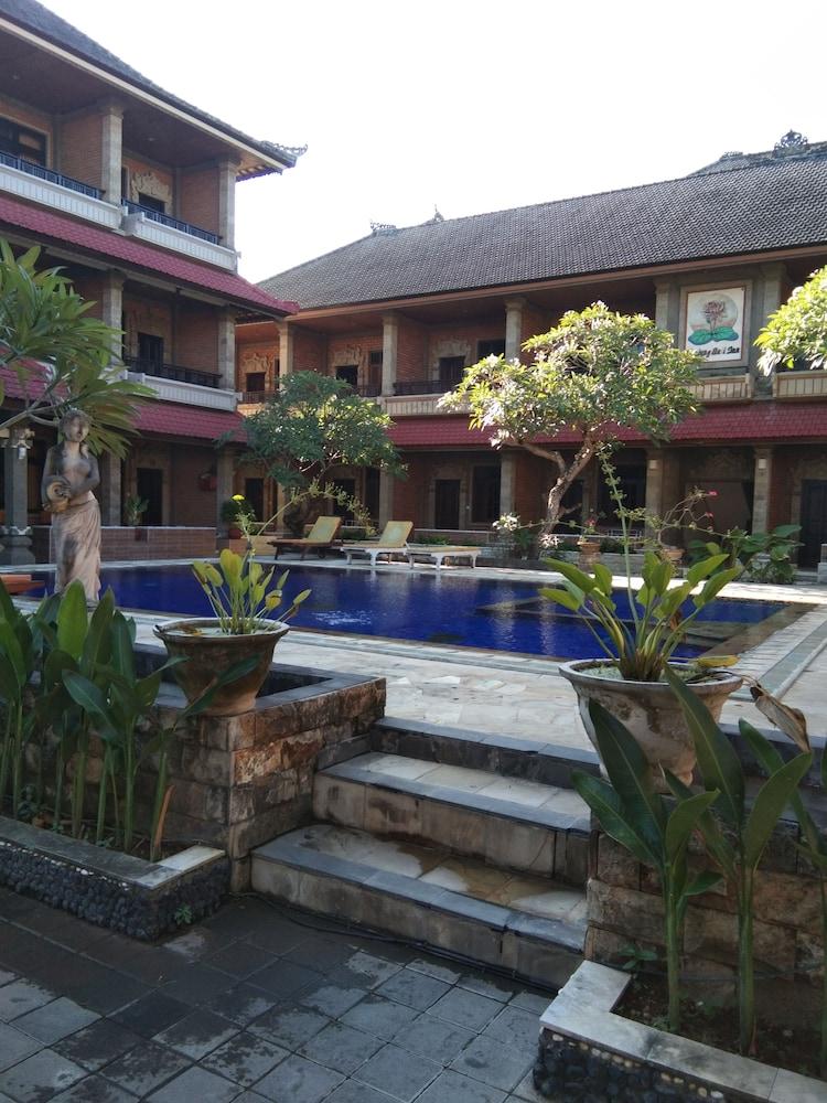 Tunjung Bali Inn - Featured Image