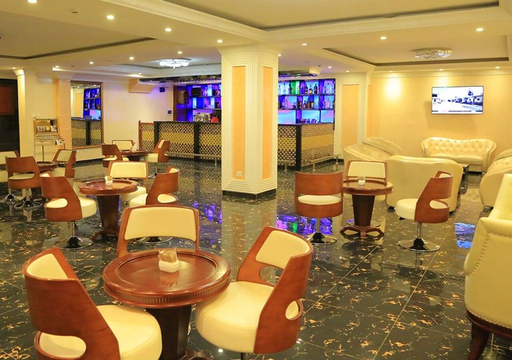 BON Plaza Hotel Addis Ababa - Interior Entrance
