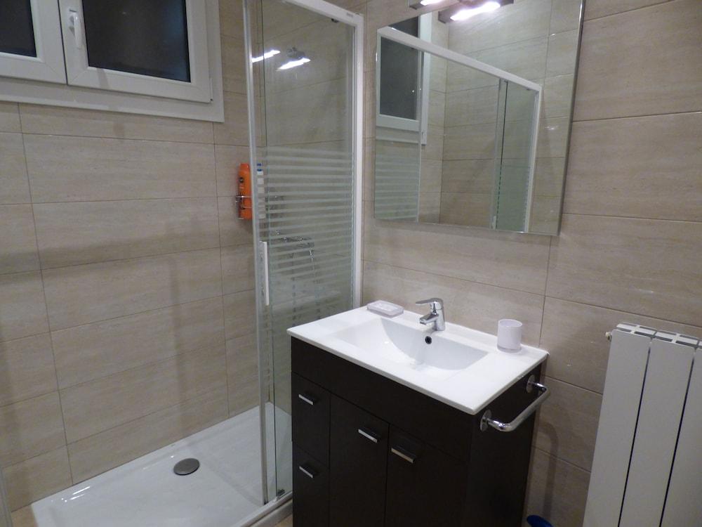 Aizlur SI1D - Bathroom