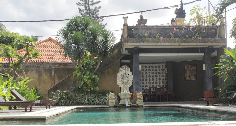 Mangga Bali Inn - Outdoor Pool