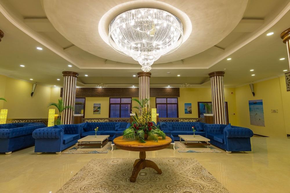 Golden Tulip Zanzibar Resort - Lobby Sitting Area
