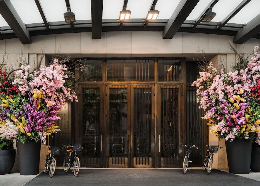 Four Seasons Hotel New York Downtown - Featured Image