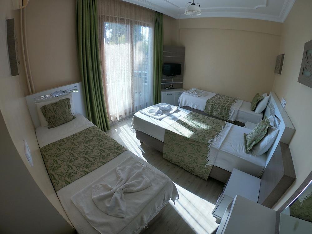 Bellamaritimo Hotel - Room