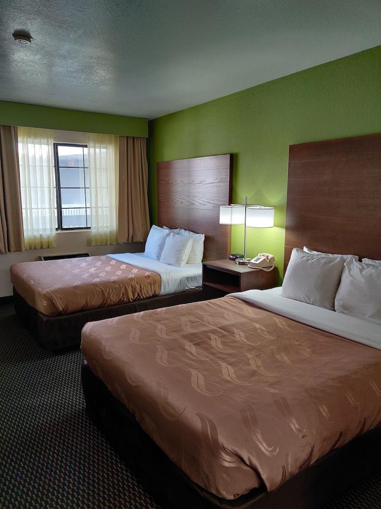 Quality Inn Flagstaff East I-40 - Room
