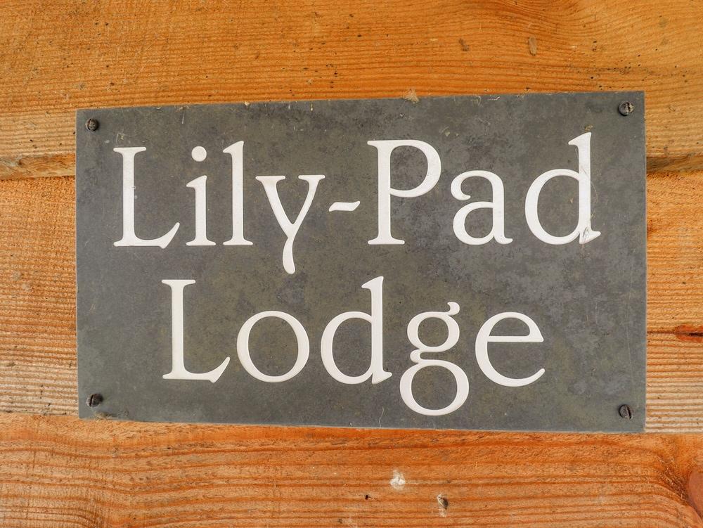 Lily-pad Lodge - Interior