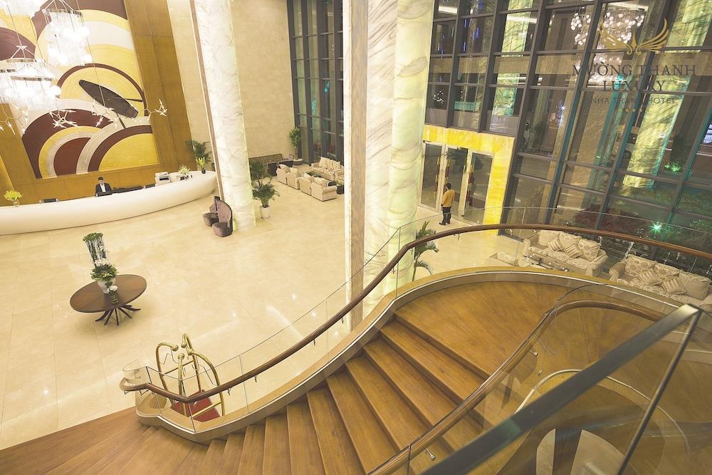 Muong Thanh Luxury Nha Trang Hotel - Lobby
