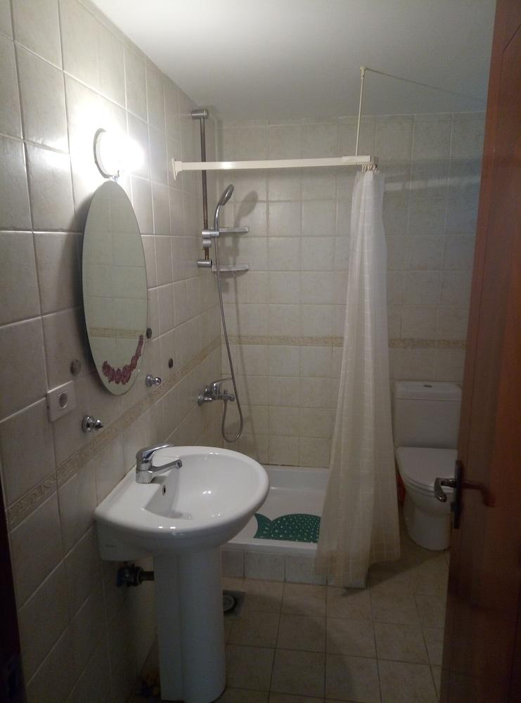 شقة في فيو ريزورت مع إطلالة على البحر - Bathroom