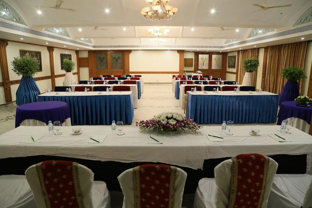 Hotel Amarvilas - Banquet Hall