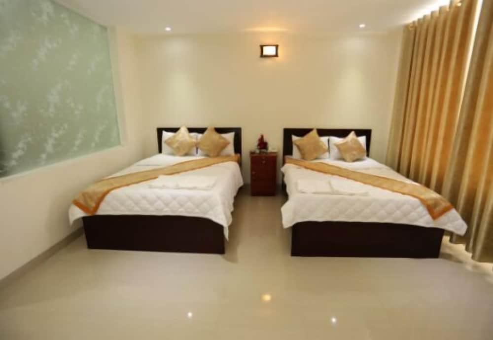 Queen Hotel Nha Trang - Room