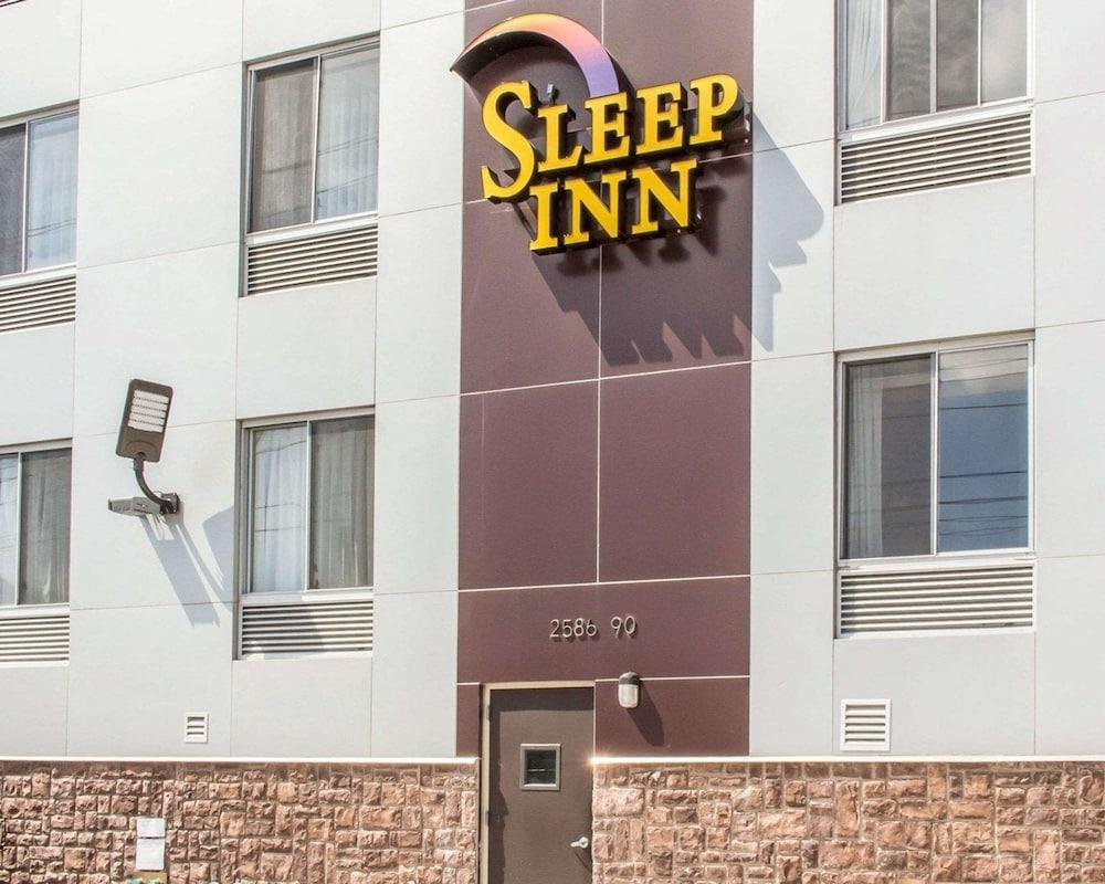 سليب إن (Sleep Inn) كوني آيلاند - Featured Image