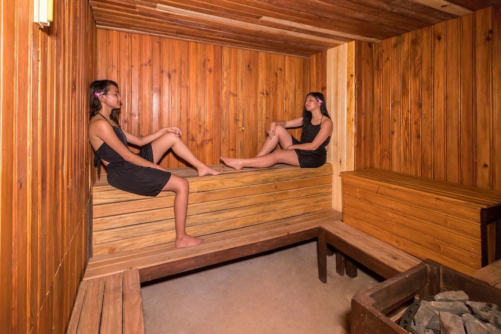 Himalayan Suite Hotel - Steam Room