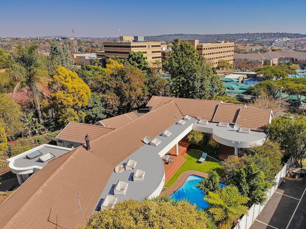 Woodmead Guest Lodge - Aerial View