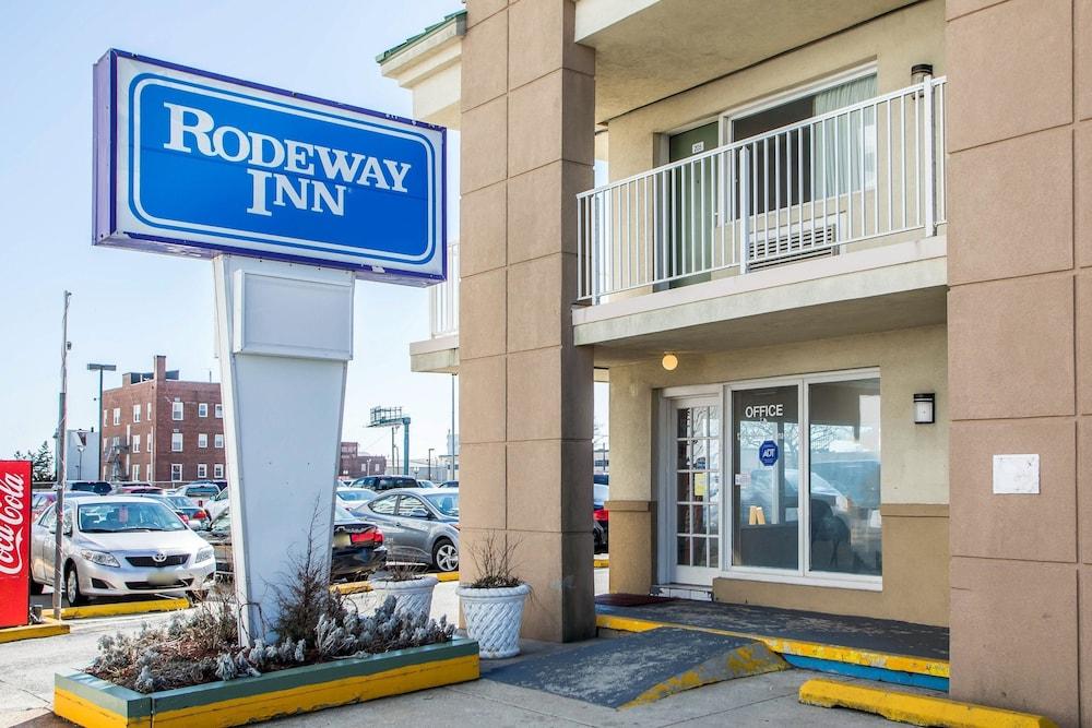 Rodeway Inn Boardwalk - Featured Image