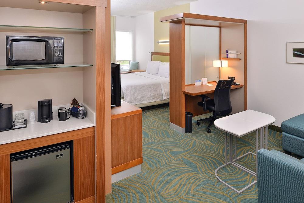 SpringHill Suites Raleigh Cary - Room